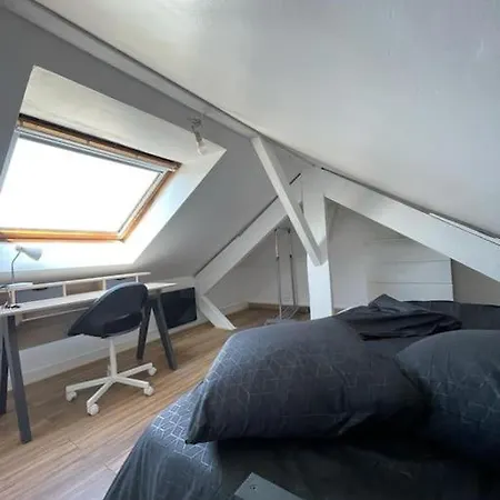 Centre Apartment *